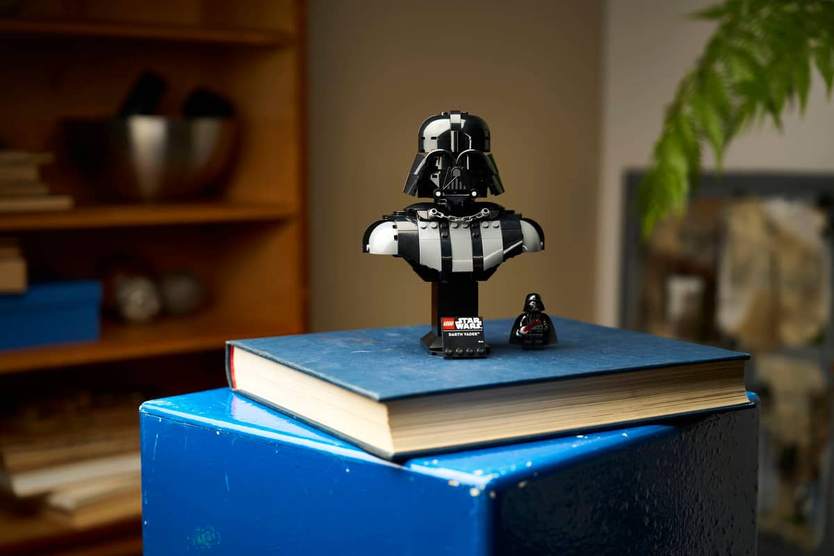 LEGO Star Wars Darth Vader Bust
