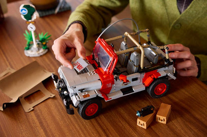 LEGO Jurassic World Jurassic Park Jeep Wrangler