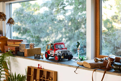 LEGO Jurassic World Jurassic Park Jeep Wrangler