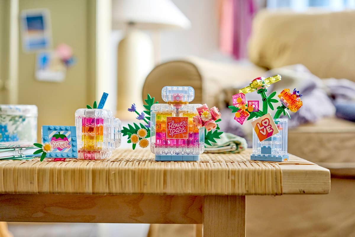 LEGO Creator 3-in-1 Floral Decor Perfume Bottle (31383)