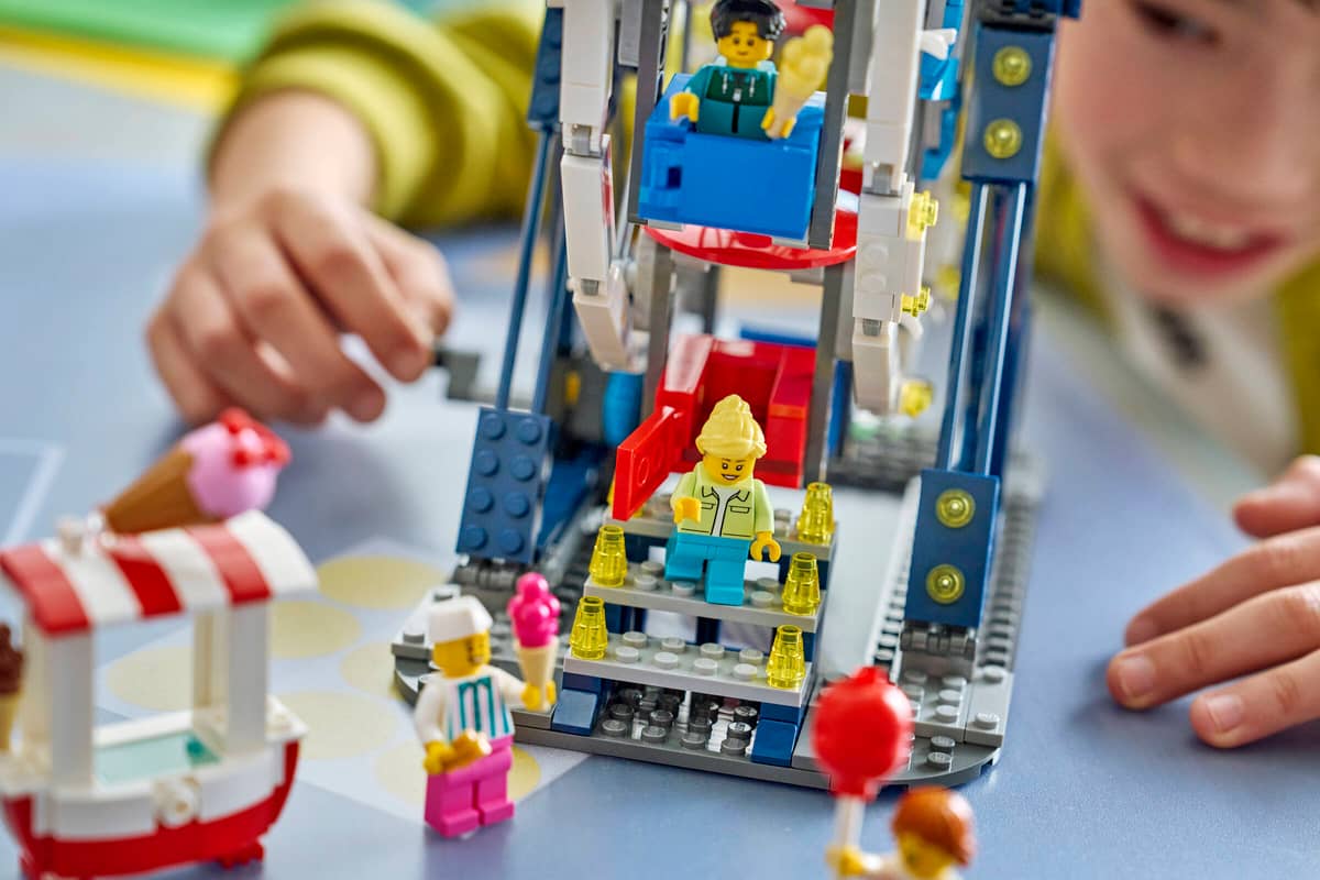 LEGO Creator 3-in-1 Iconic Ferris Wheel (31389)